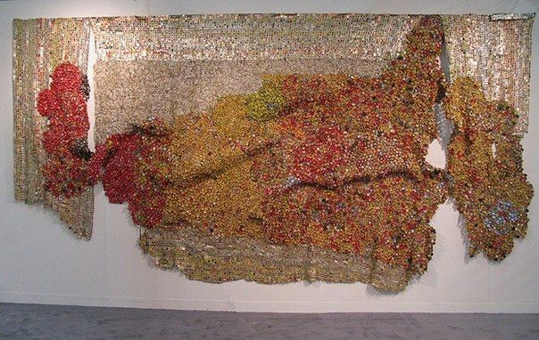 Гобелен из крышек от El Anatsui